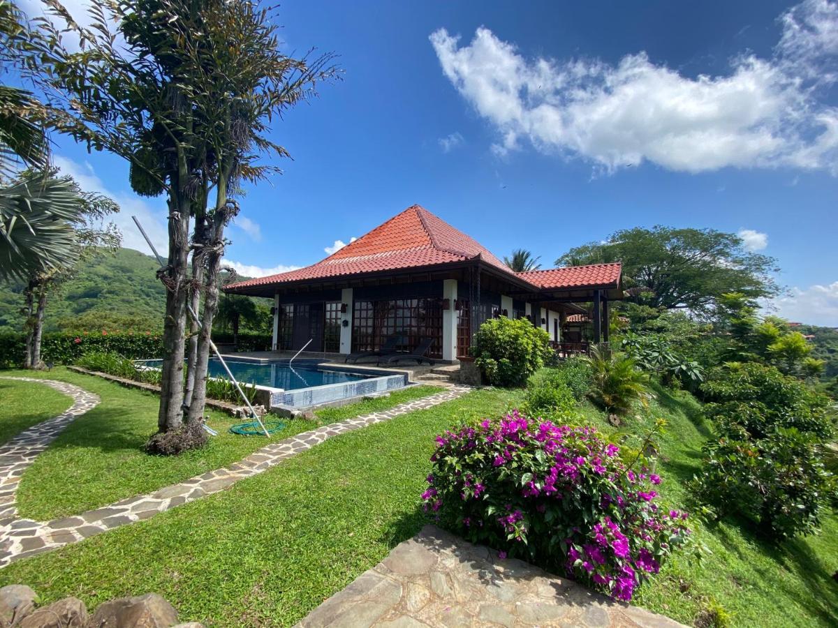 Tropical Balinese Villa Atenas Escobal Luaran gambar